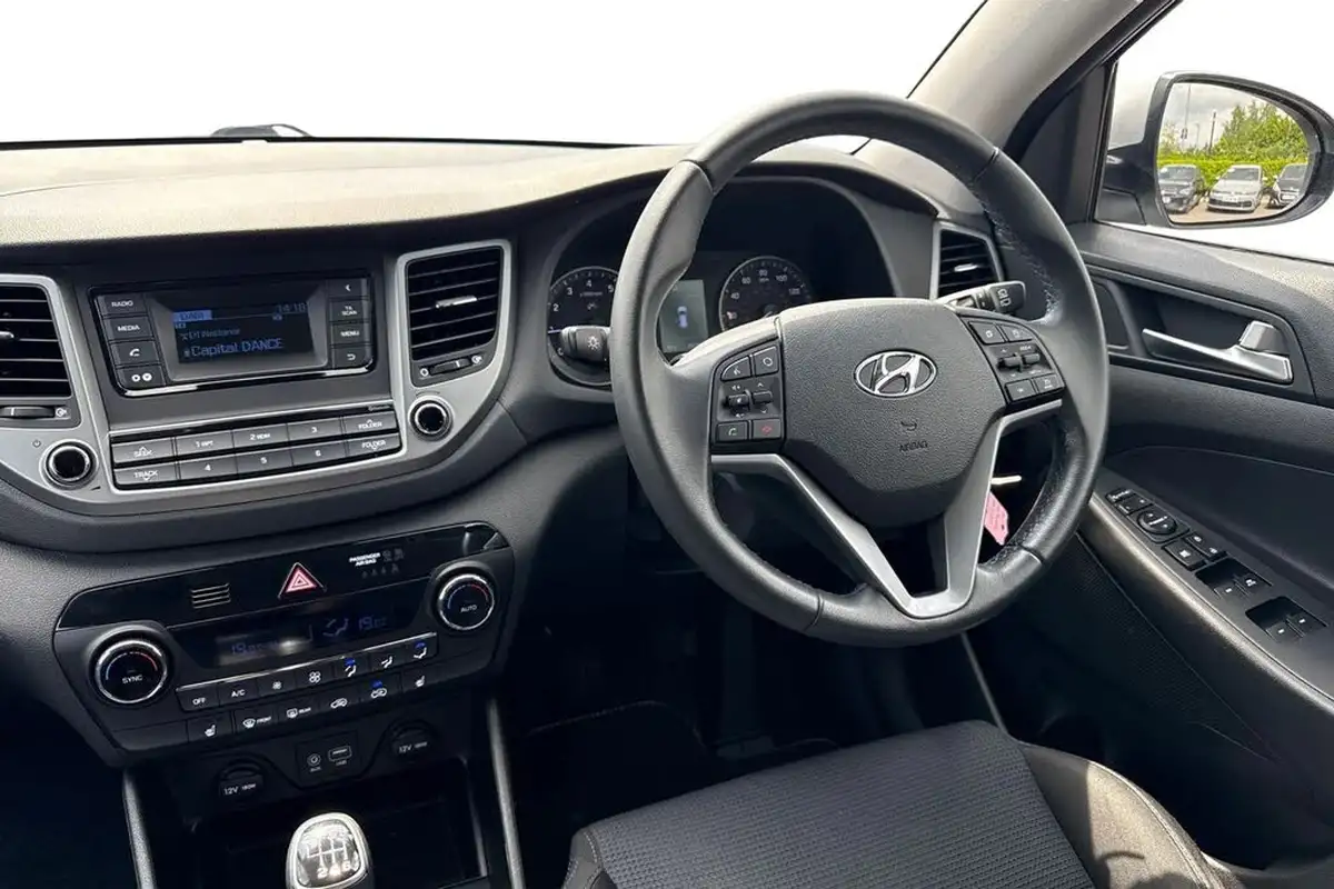 2017-hyundai-tucson-16-gdi-blue-drive-se-big-17
