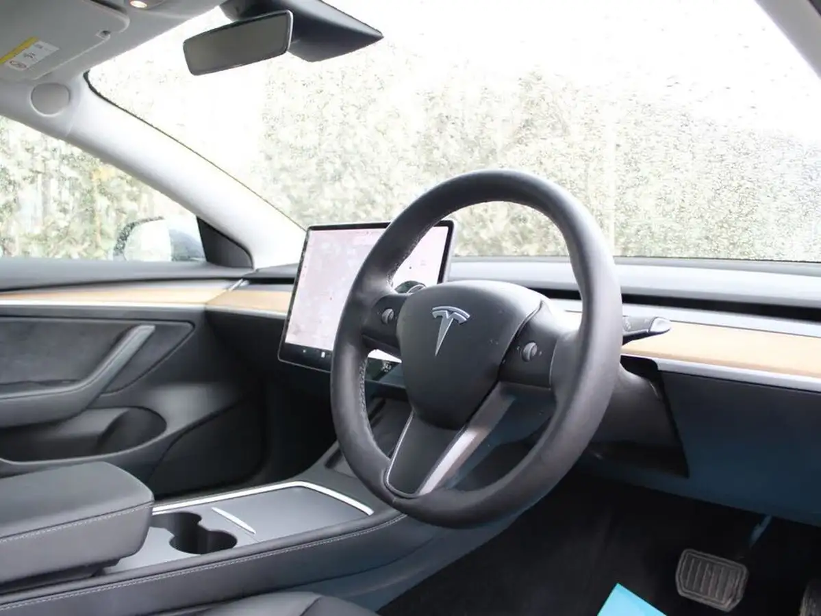 2021-tesla-model-3-e-long-range-4x4-big-11