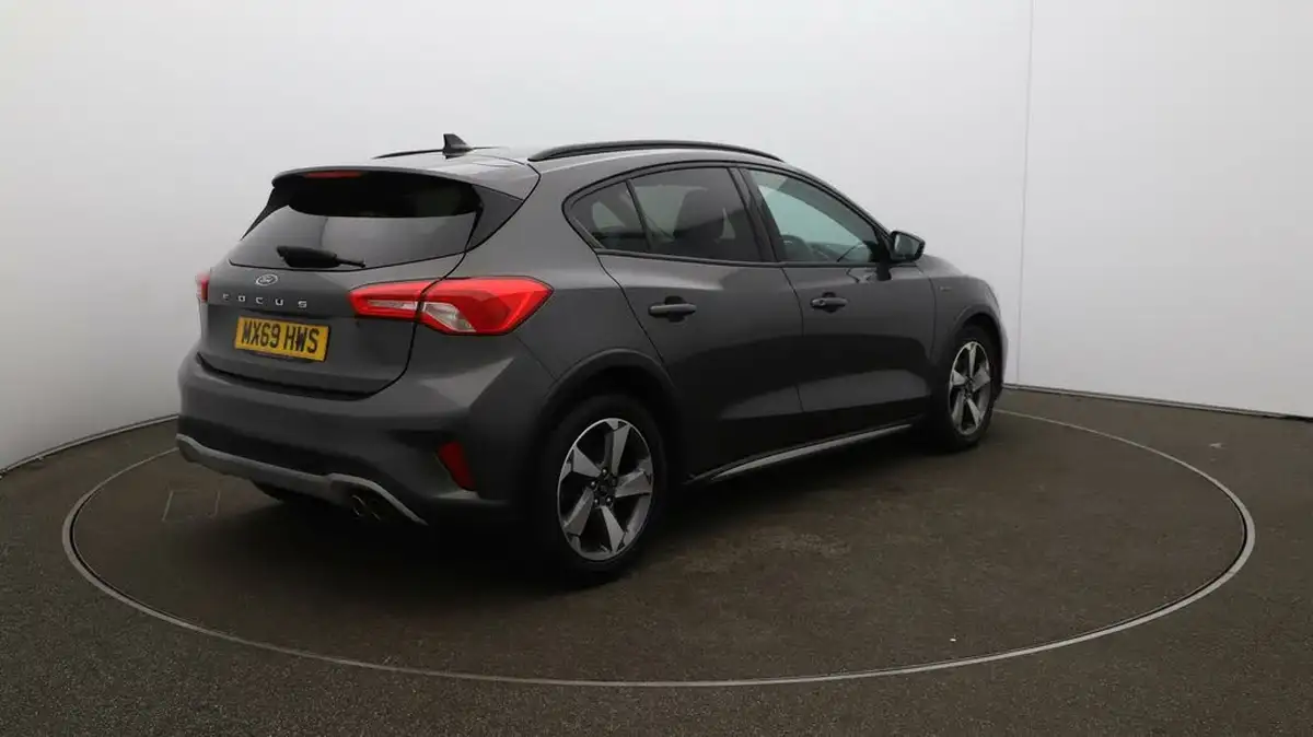 2019-ford-focus-10t-active-hatchback-big-52