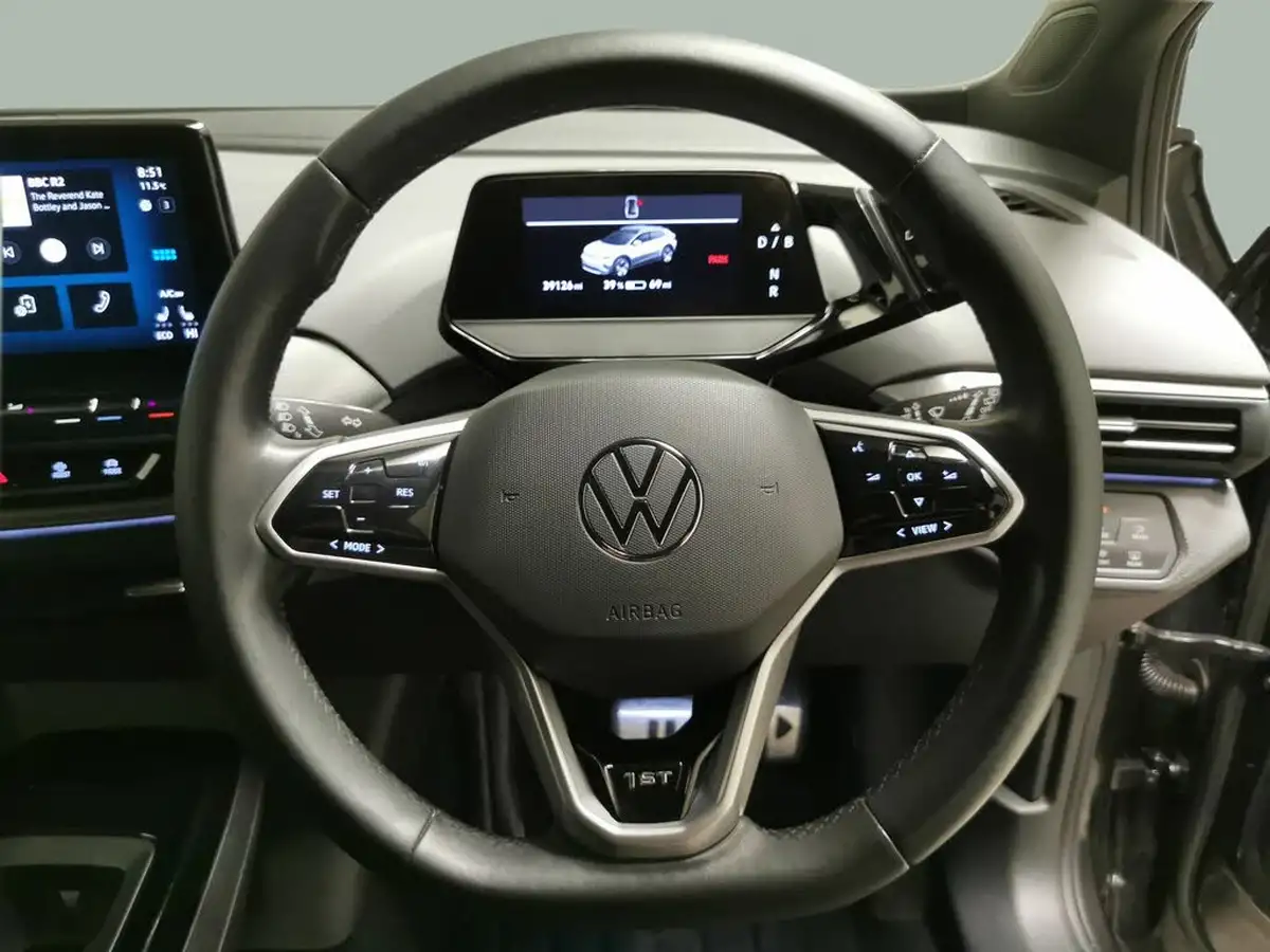 2021-volkswagen-id4-e-first-edition-big-18
