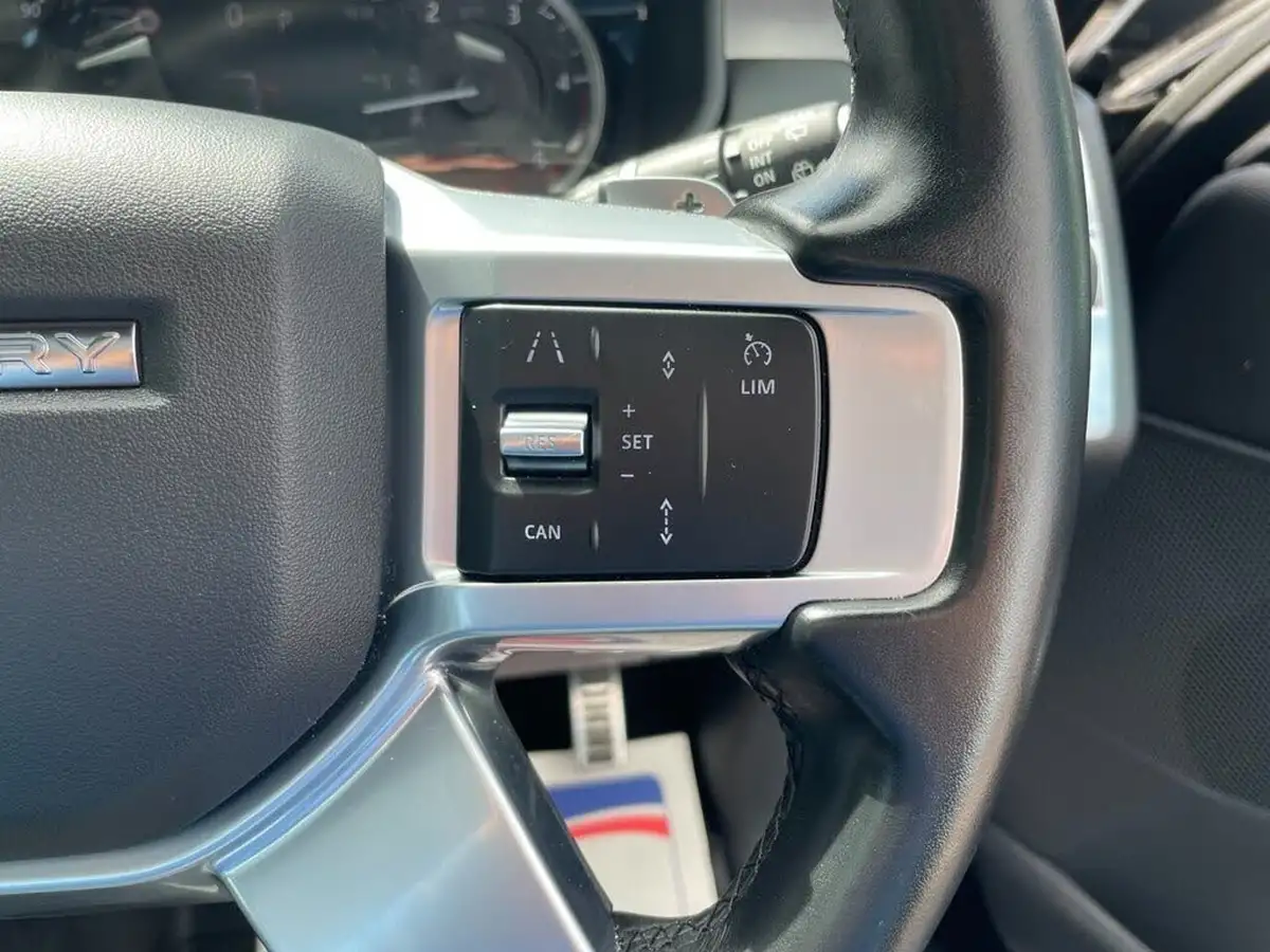 2023-land-rover-discovery-30-d250-r-dynamic-s-big-42