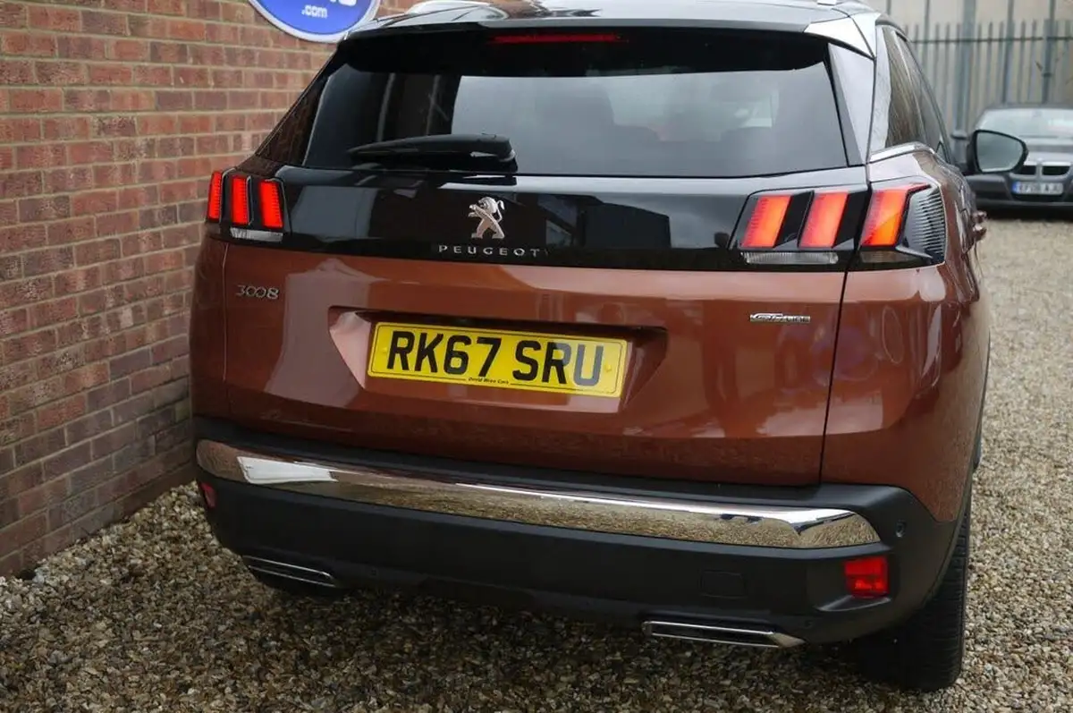 2018-peugeot-3008-suv-20-bluehdi-gt-line-20bluehdi-150bhp-big-13