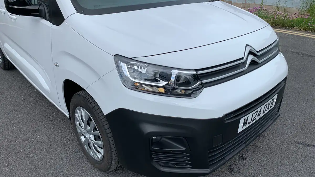 2024-citroen-berlingo-15-bluehdi-950-driver-edition-130pseu6d-eat8-big-46