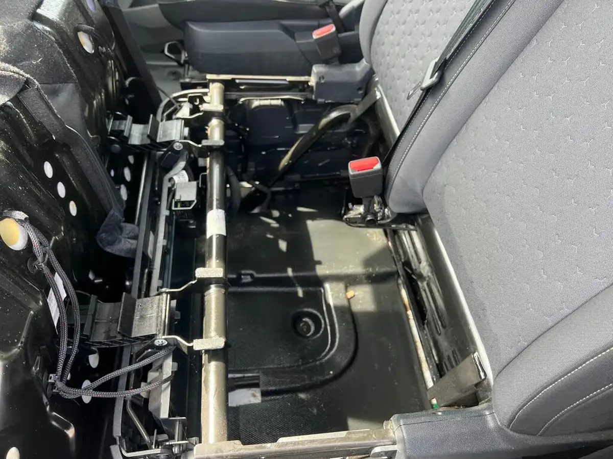 2024-ford-transit-custom-20tdci-280-l1h1-limited-136pseu6e-panel-van-1996cc-big-31