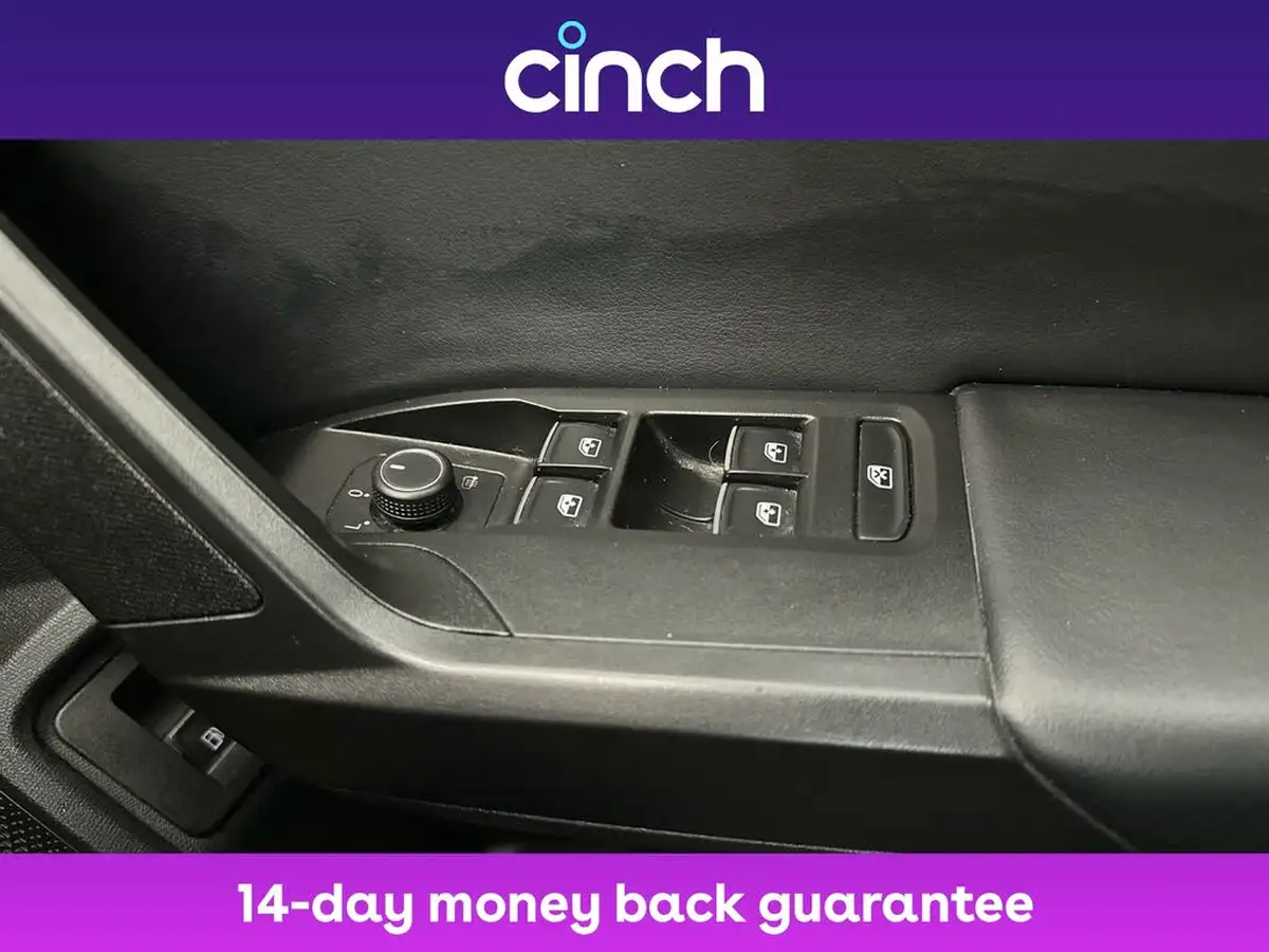 2021-seat-leon-14-e-hybrid-fr-estate-big-28