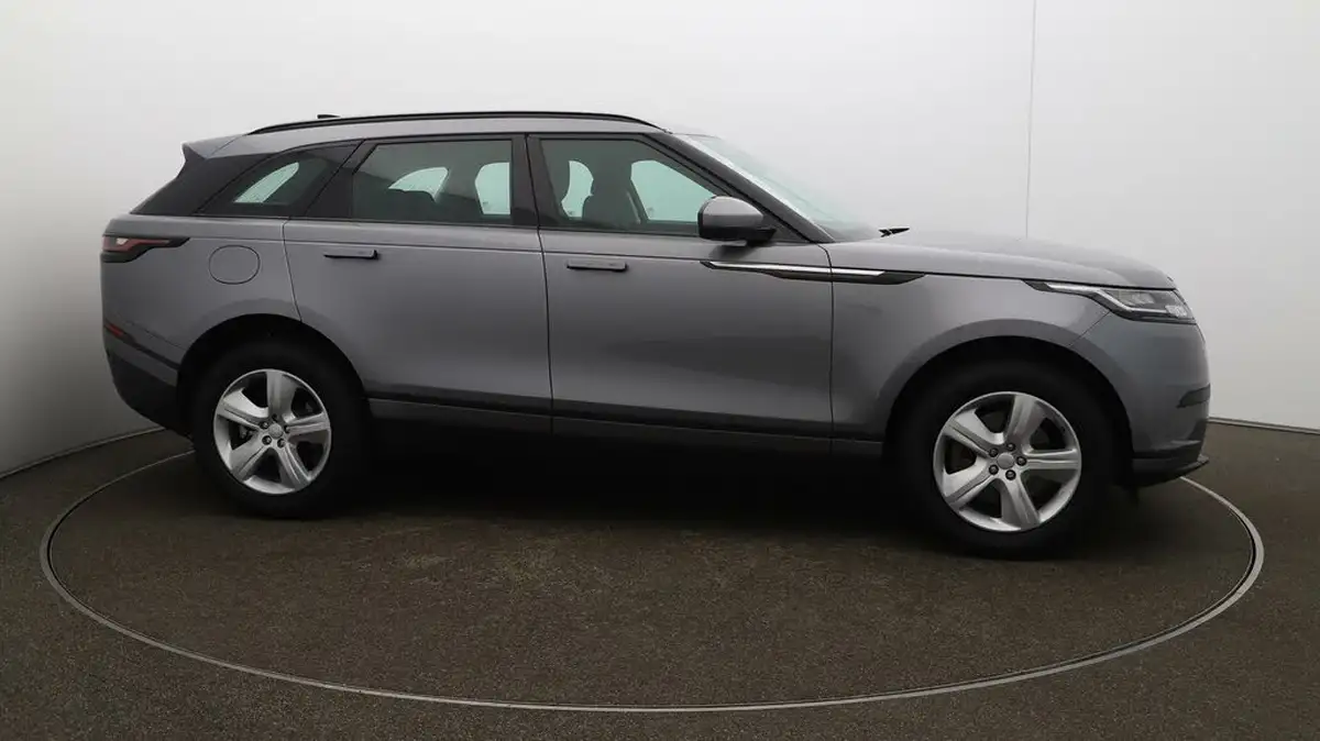 2022-land-rover-range-rover-velar-20-d200-velar-big-49