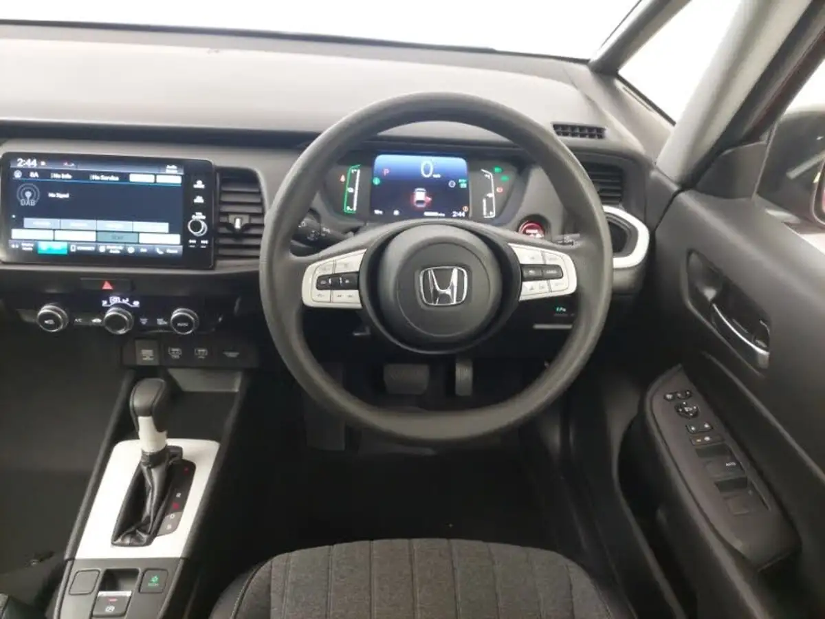 2022-honda-jazz-15-i-mmd-sr-109ps-big-6
