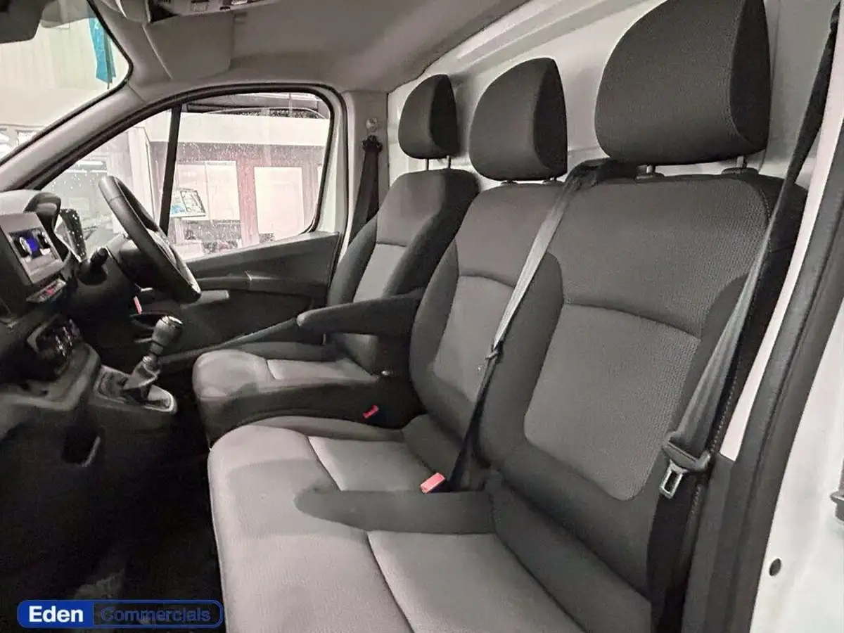 2022-renault-trafic-20dci-sl28-110-business-big-8