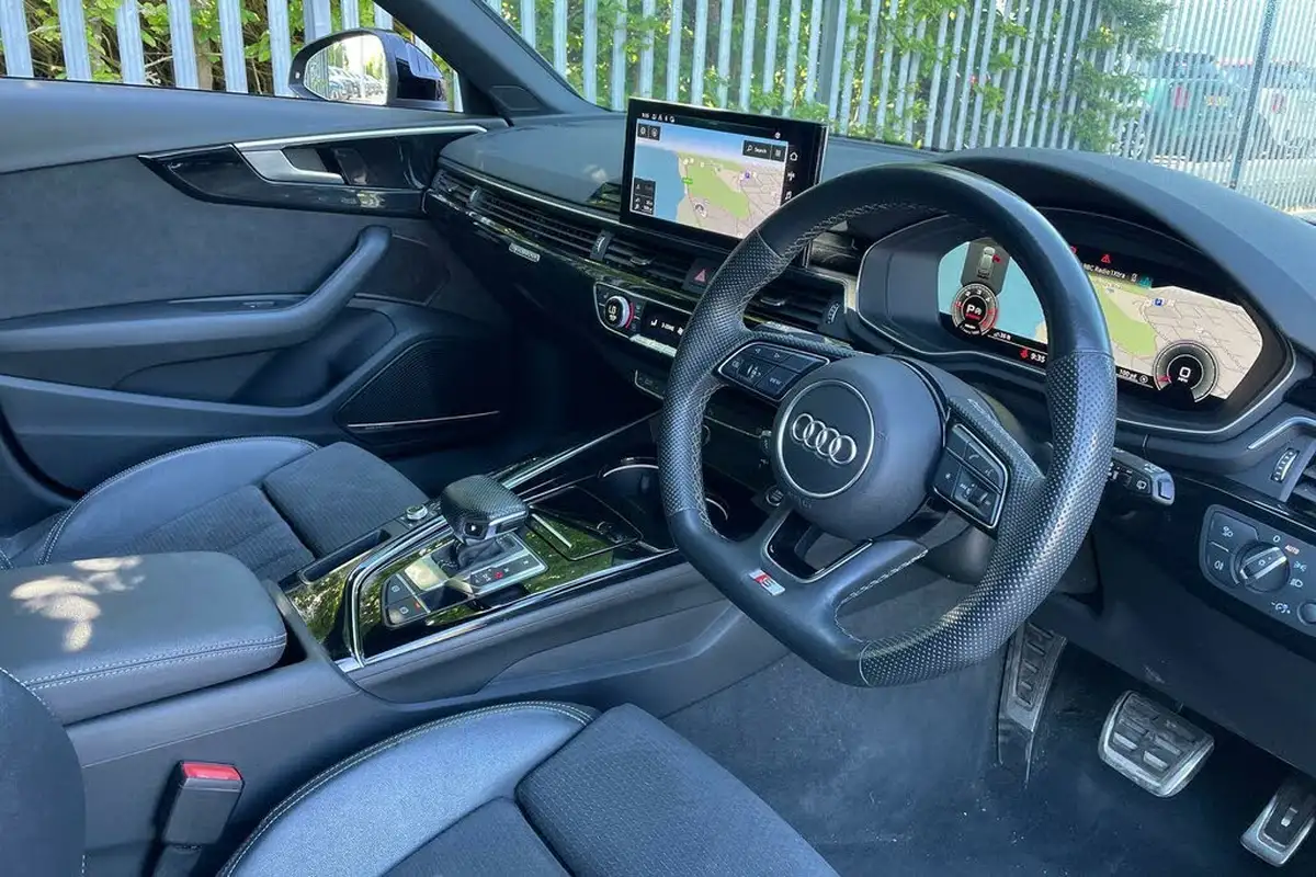 2022-audi-a4-avant-20-40-tdi-black-edition-big-25