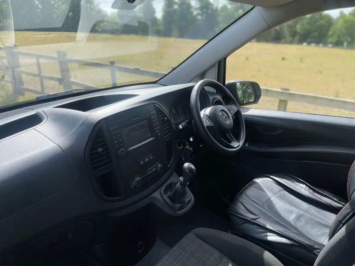 2019-mercedes-benz-vito-big-16