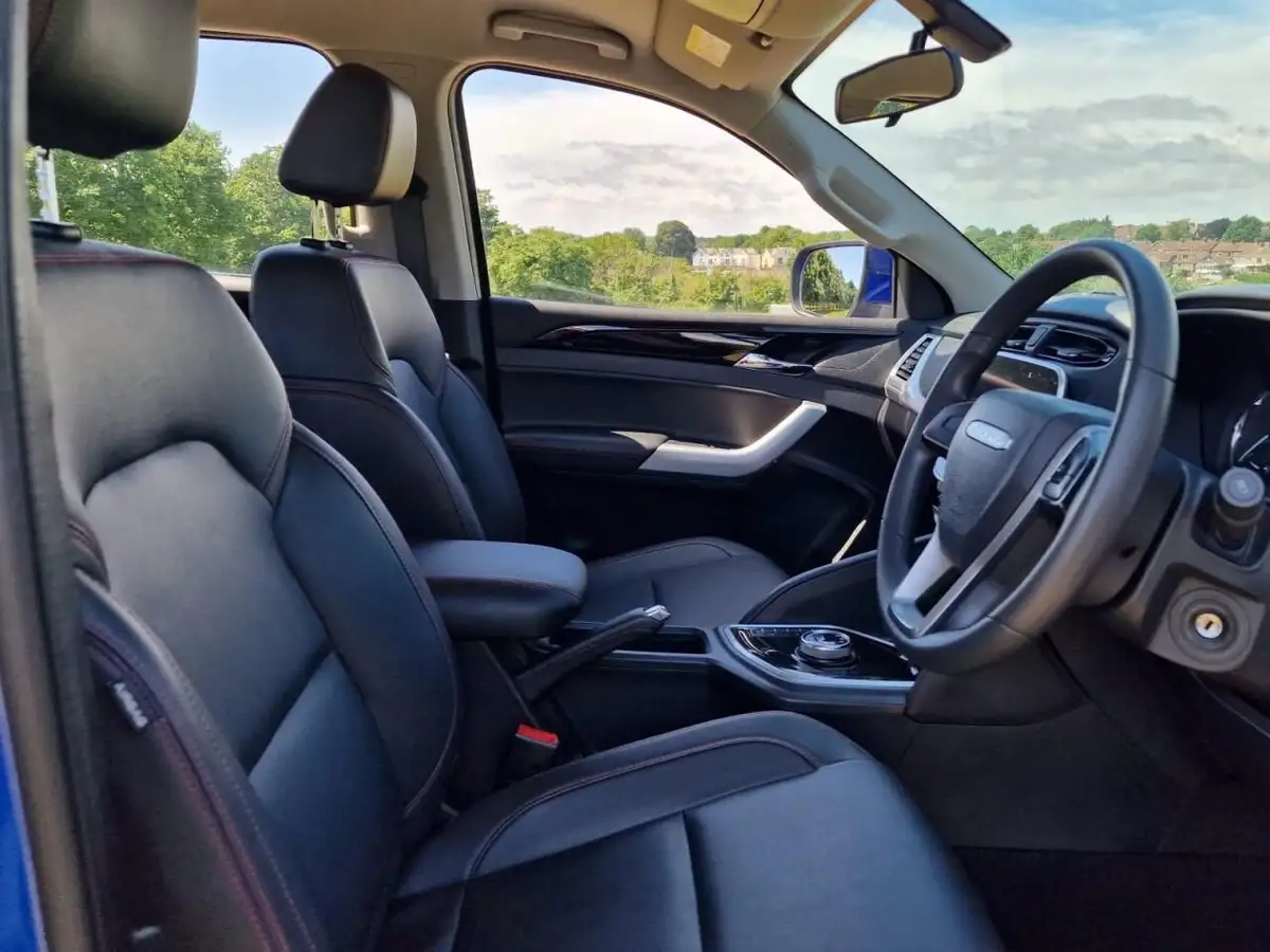 2023-maxus-t90ev-e-8855kwh-big-7
