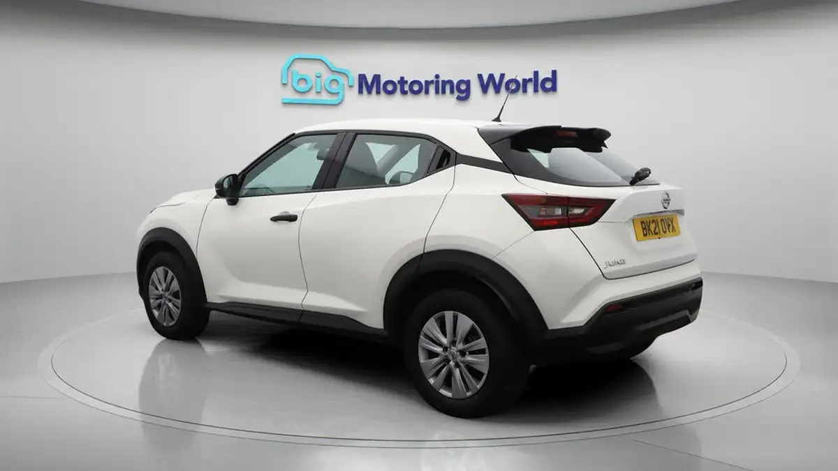 2021-nissan-juke-10-dig-t-visia-big-4