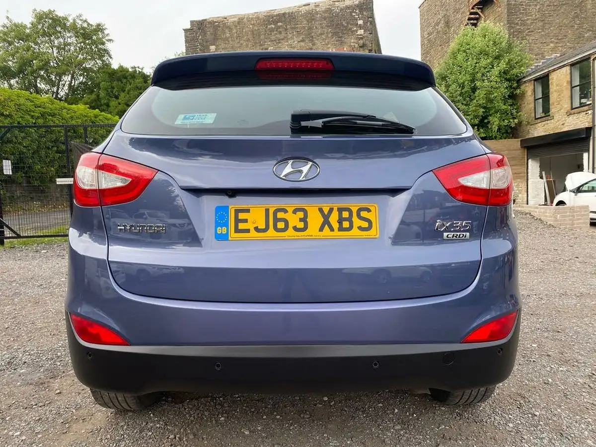 2013-hyundai-ix35-17td-se-nav-big-5