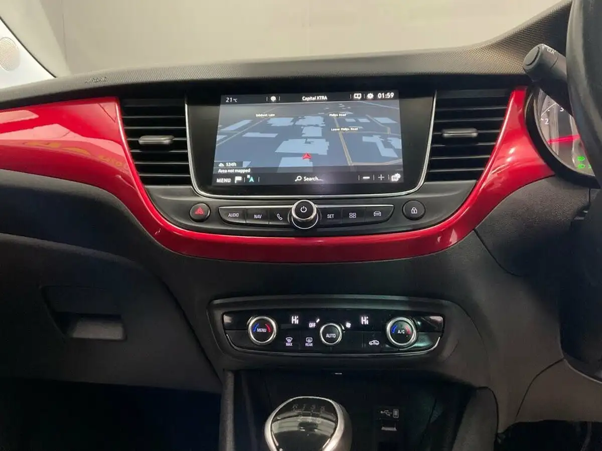 2021-vauxhall-crossland-12-sri-nav-130ps-big-48