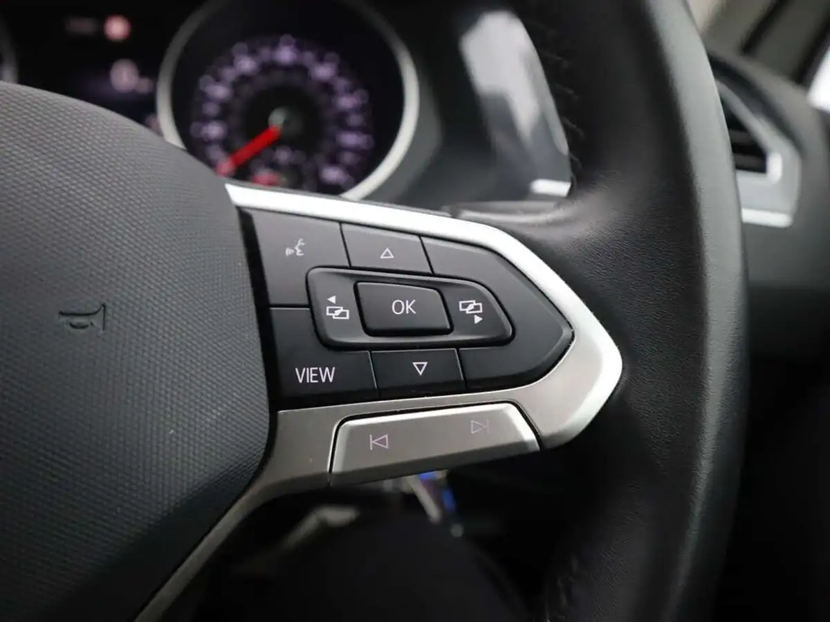 2021-volkswagen-tiguan-15-tsi-life-150ps-big-34