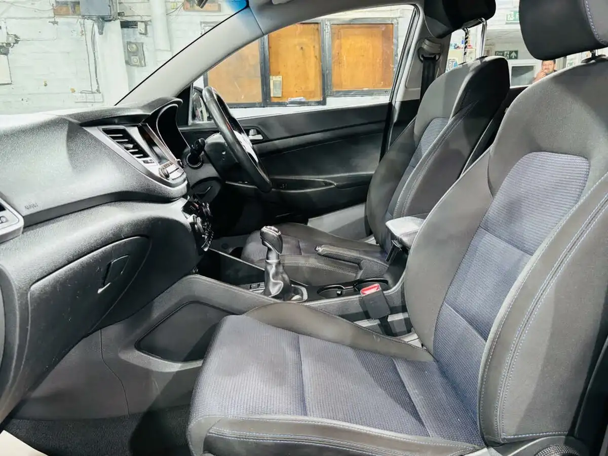 2016-hyundai-tucson-17crdi-blue-drive-se-nav-116ps-big-26