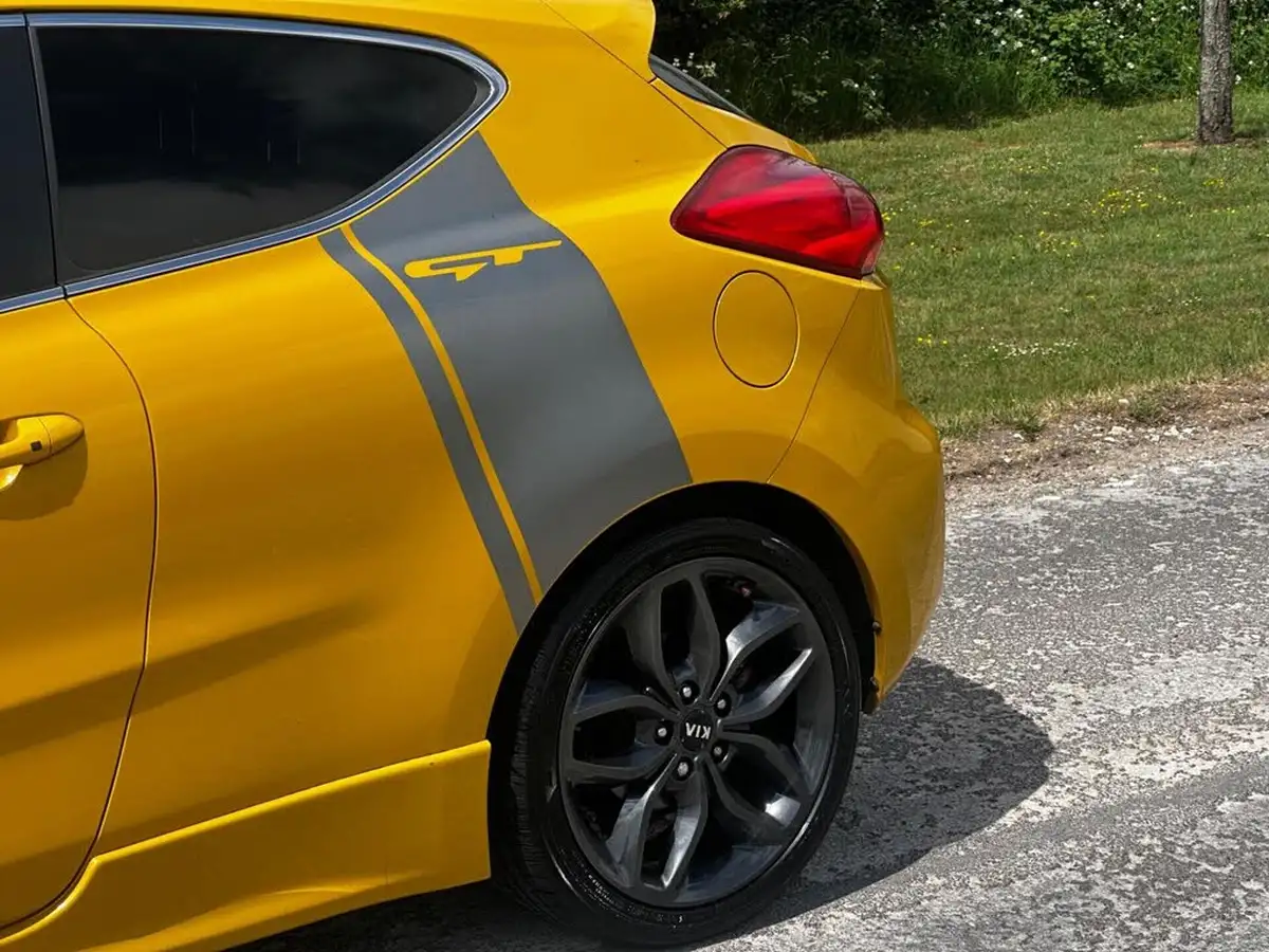 2015-kia-pro-ceed-16-t-gdi-gt-big-16