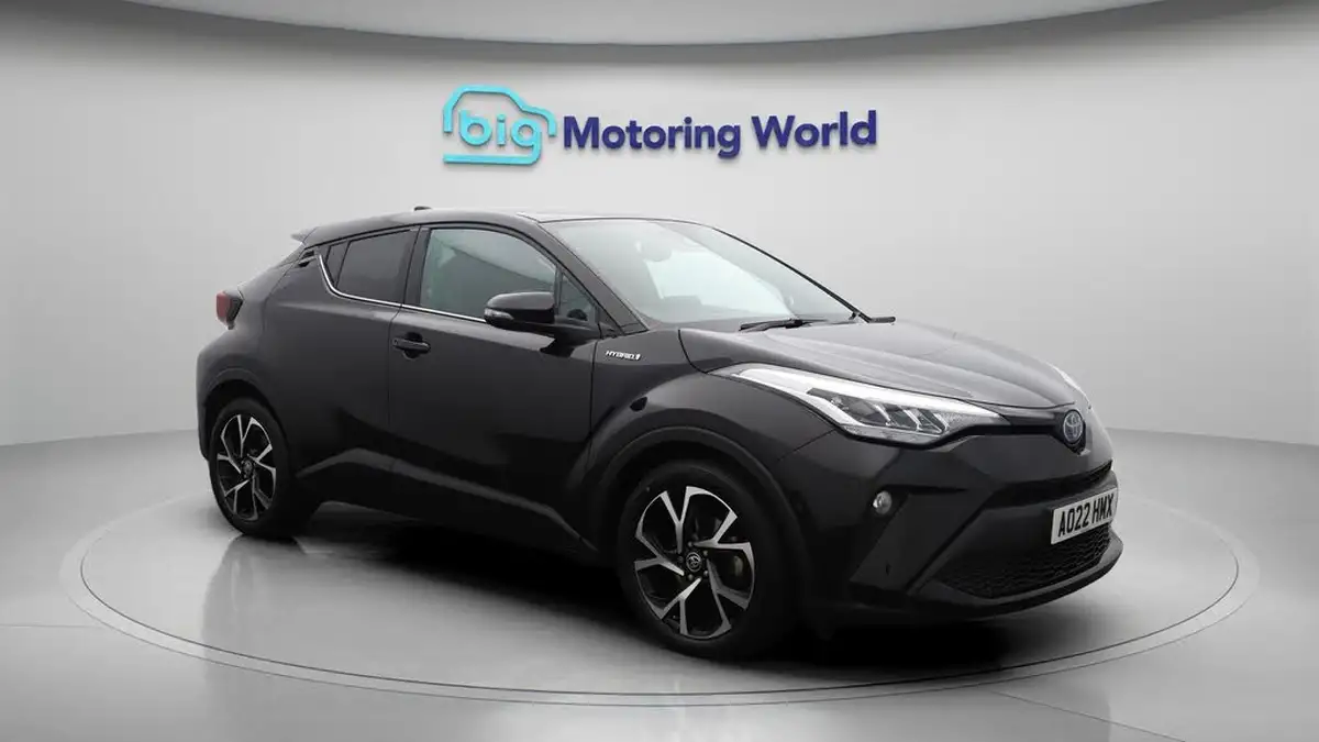 2022-toyota-c-hr-20-vvt-i-design-big-1
