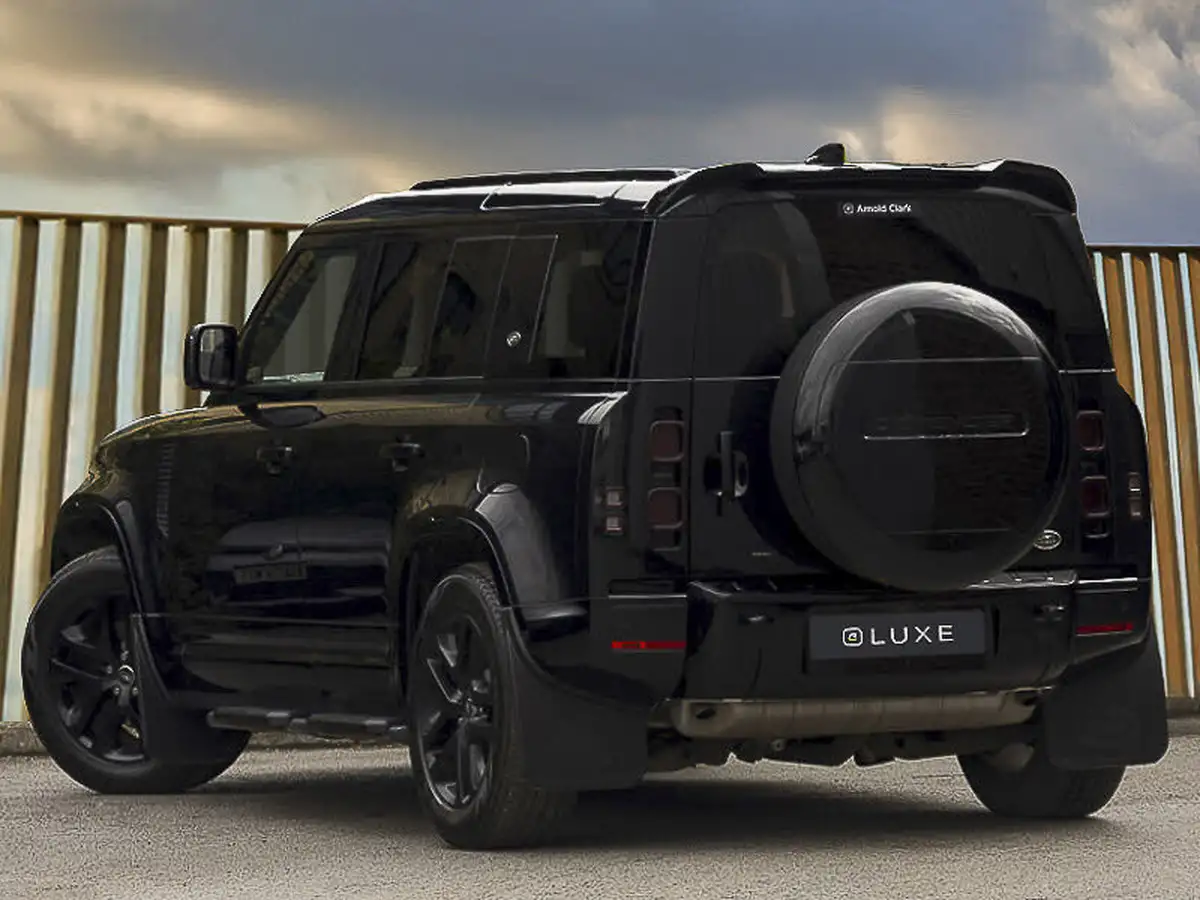 2023-land-rover-110-defender-20-p400e-xs-edition-big-1