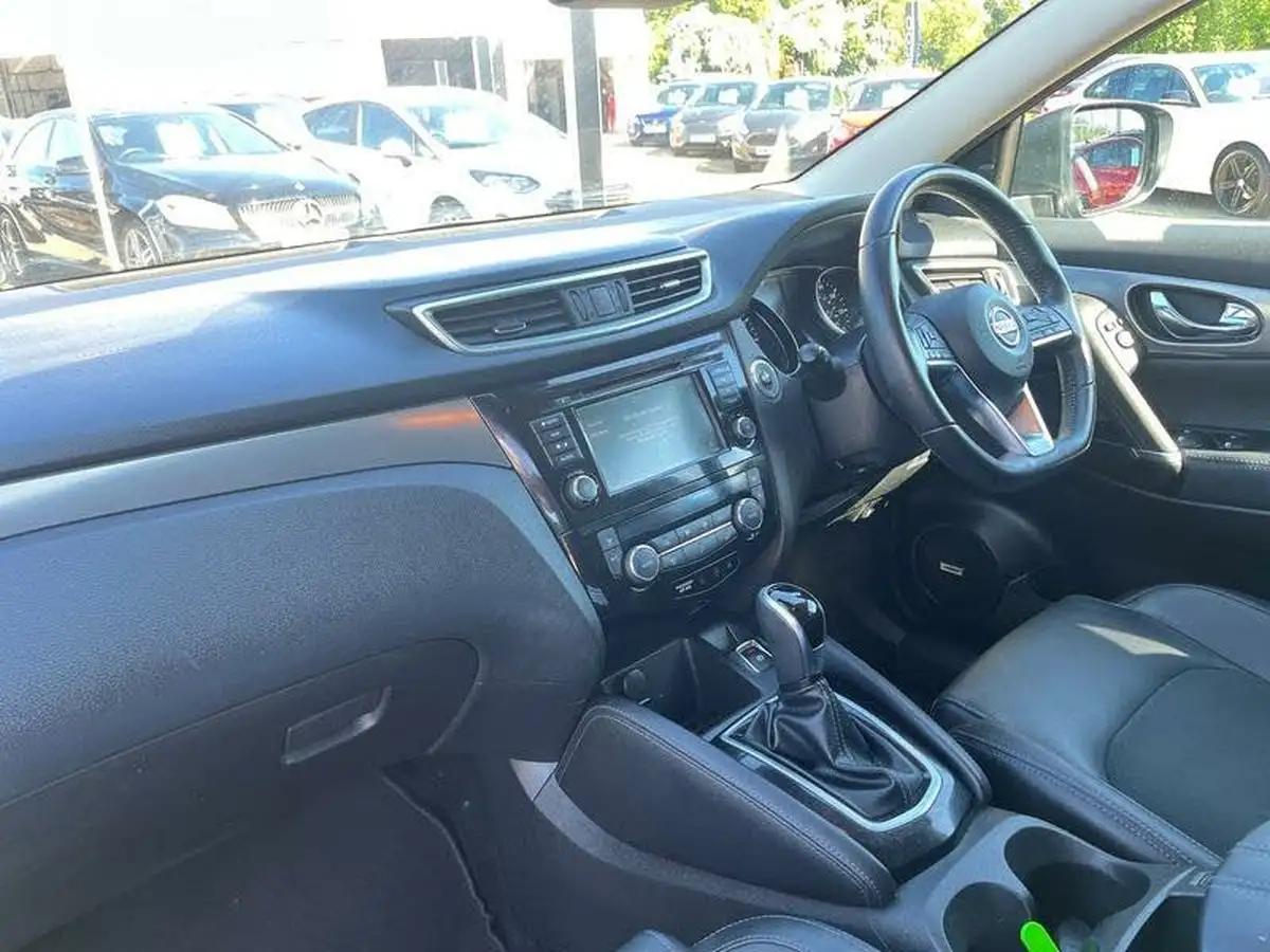 2019-nissan-qashqai-13-dig-t-tekna-160ps-dct-big-14