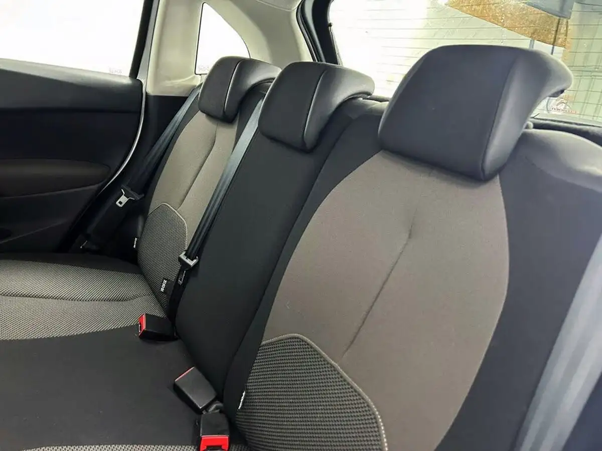 2015-citroen-c3-12-vtr-big-14