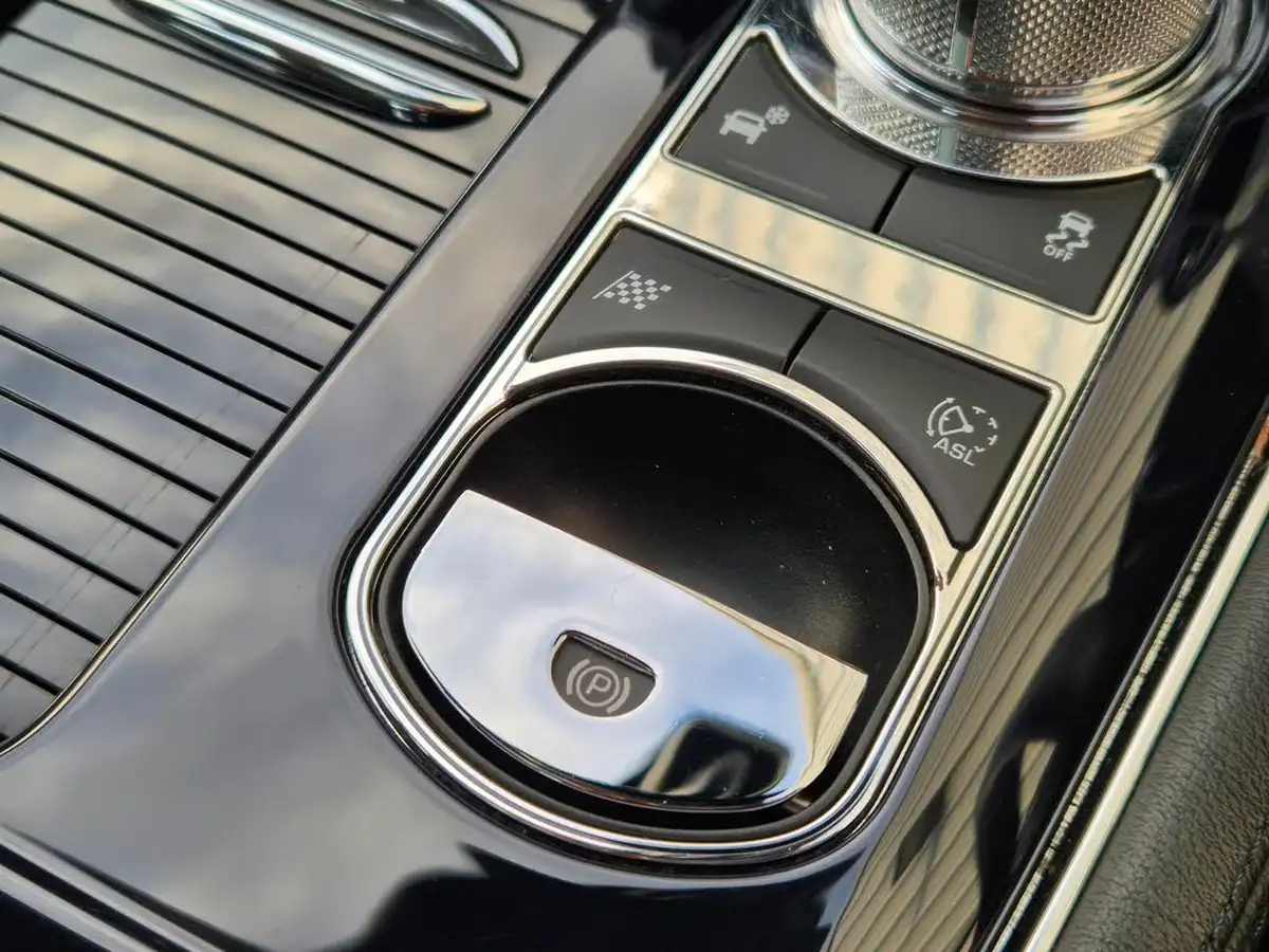 2015-jaguar-xj-series-30td-xj-premium-luxury-swb-auto-big-29