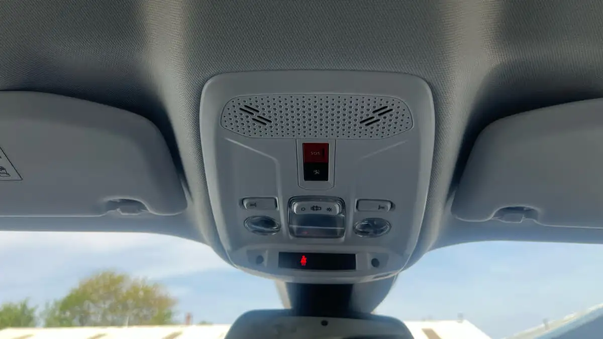 2022-peugeot-2008-suv-12-puretech-allure-premium-100bhp-big-34