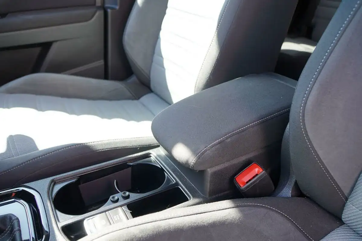 2019-volkswagen-touran-15-tsi-r-line-dsg-big-51