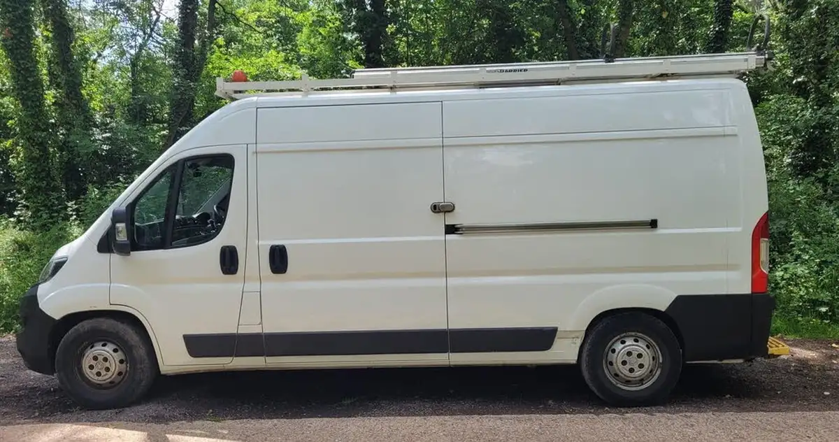 2019-peugeot-boxer-20-bluehdi-professional-435-l3h2-130-big-3
