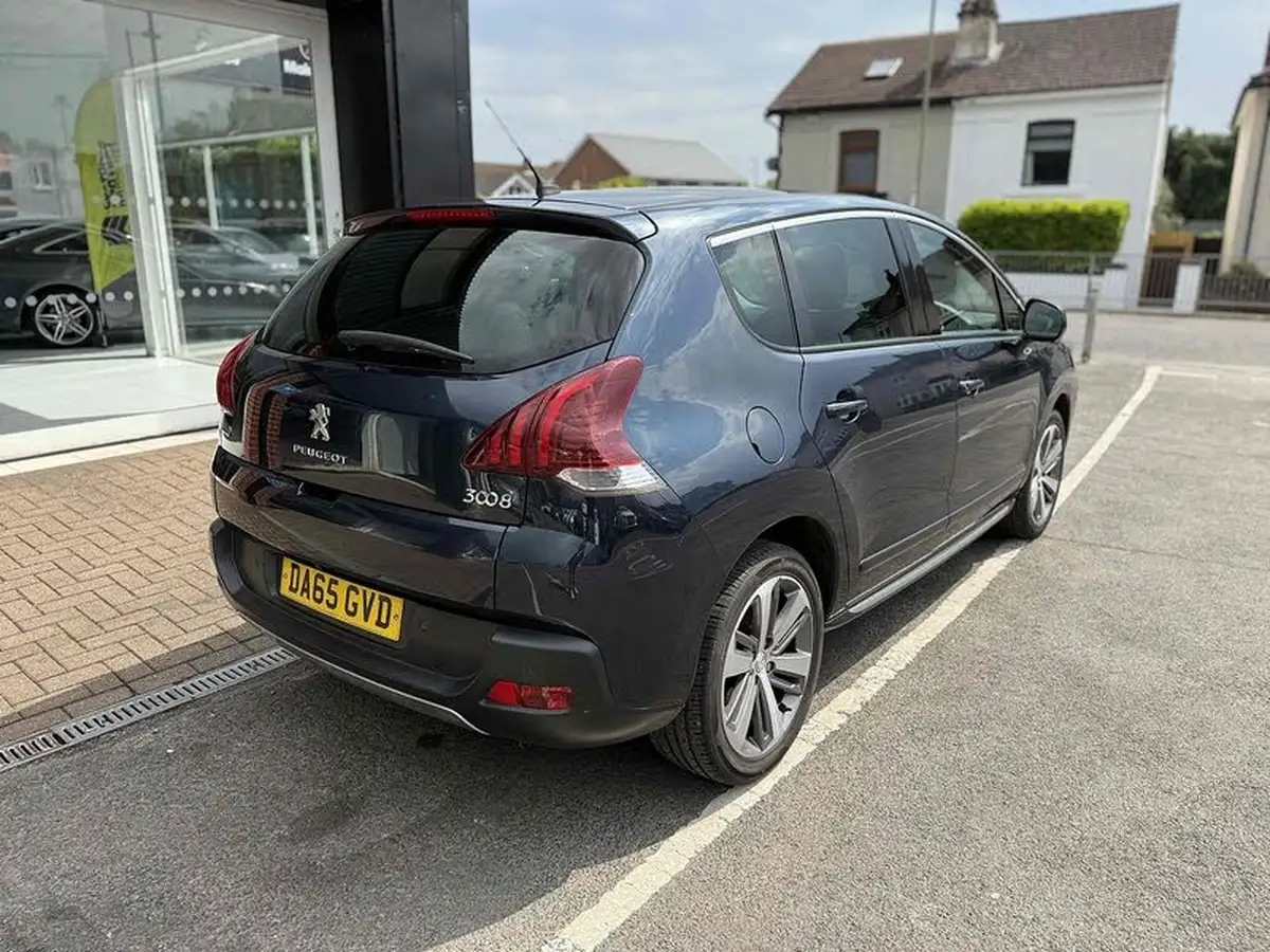2015-peugeot-3008-crossover-16bluehdi-allure-big-6