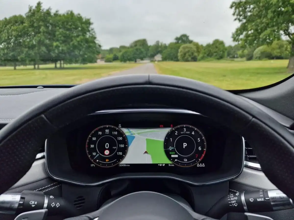 2021-jaguar-f-pace-20-p400e-r-dynamic-se-big-16