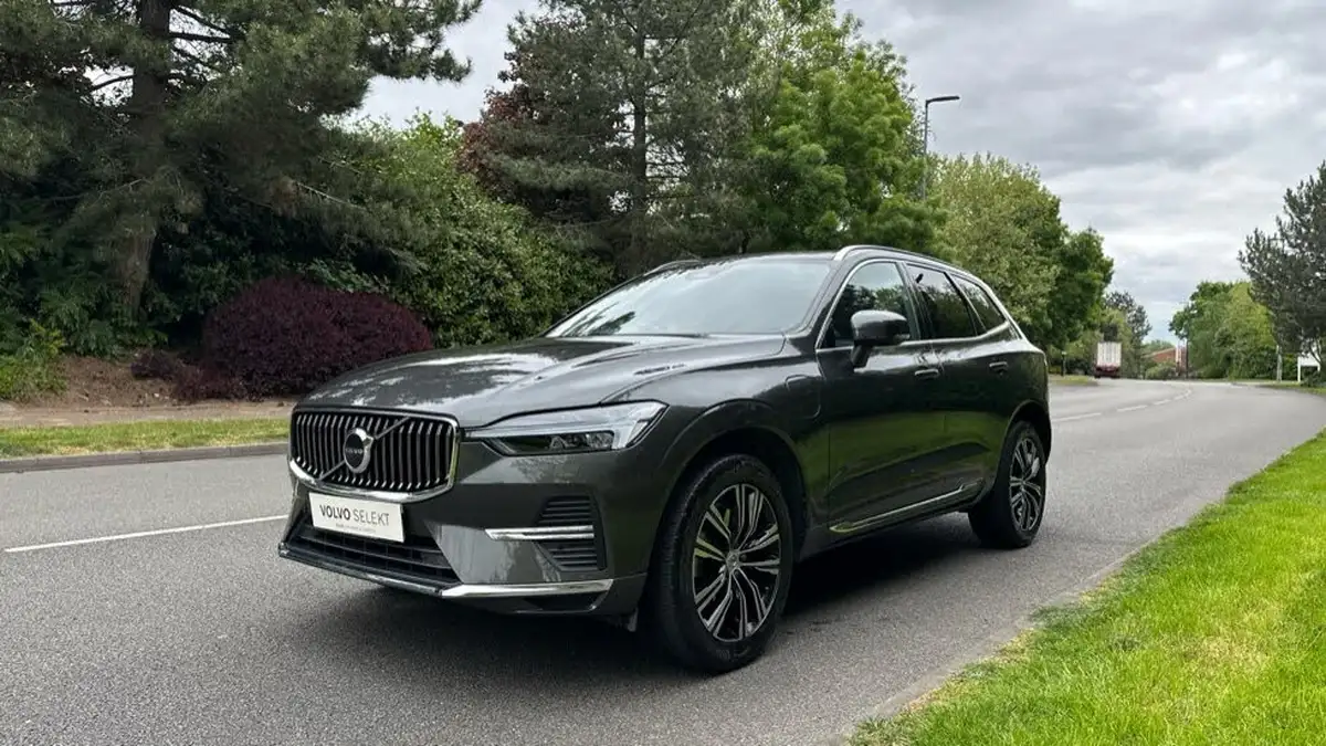 2022-volvo-xc60-20-t6-inscription-350bhp-big-37