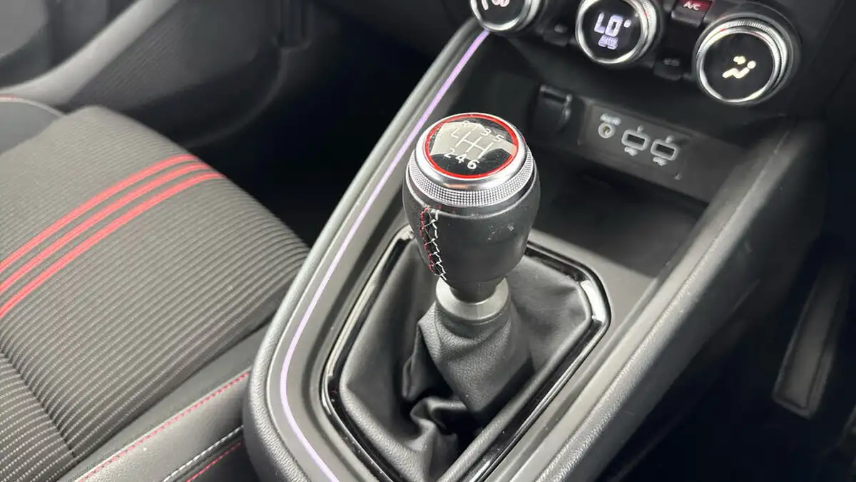 2022-renault-clio-10-tce-rs-line-rs-line-big-15