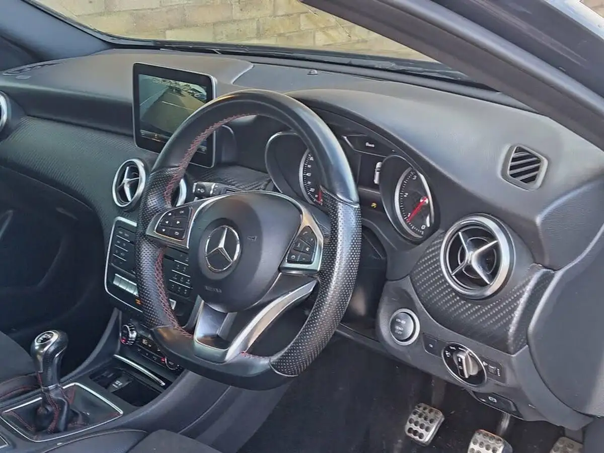 2017-mercedes-benz-a-class-21d-a200d-amg-line-ss-big-7