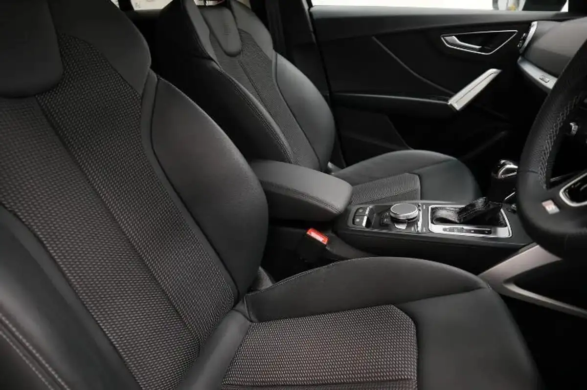 2024-audi-q2-15-35-tfsi-s-line-tronic-big-22