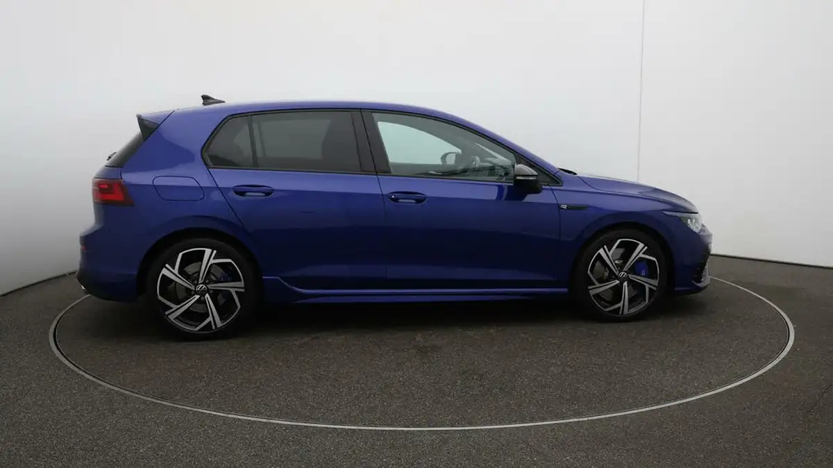 2024-volkswagen-golf-20-tsi-r-320ps-hatchback-big-50