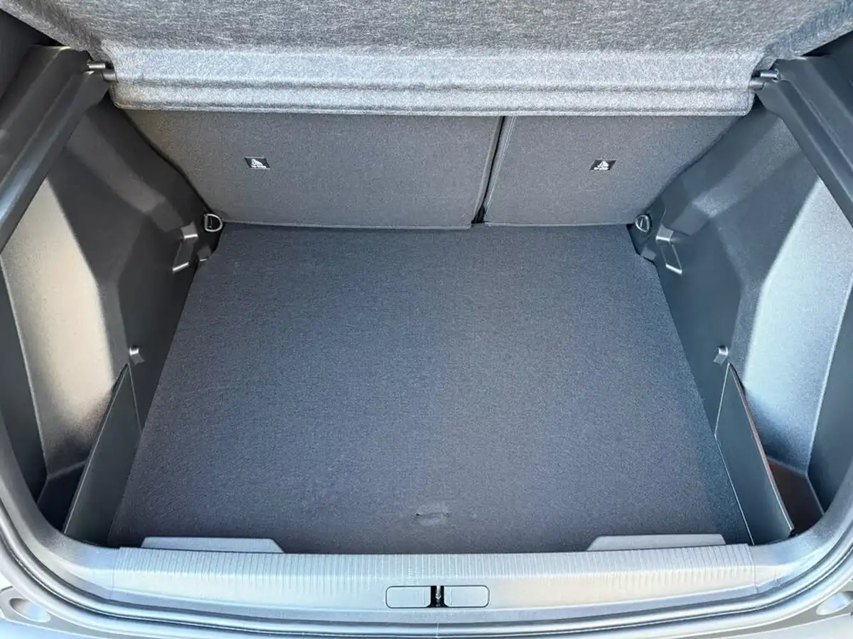 2025-peugeot-2008-suv-12-puretech-allure-130ps-eat8-big-38