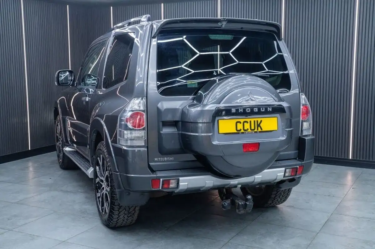 2018-mitsubishi-shogun-32di-dc-barbarian-big-4