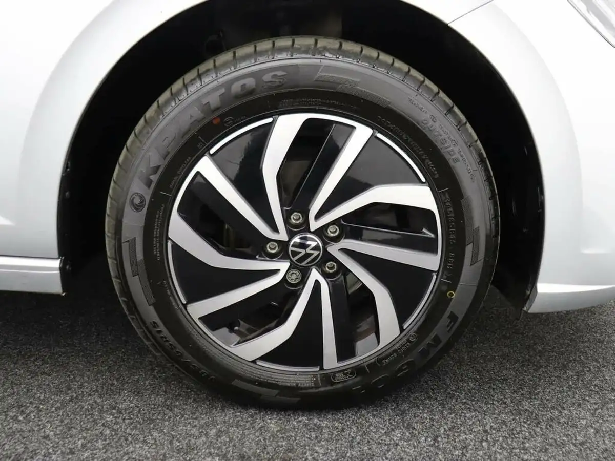 2022-volkswagen-polo-10-tsi-life-big-12