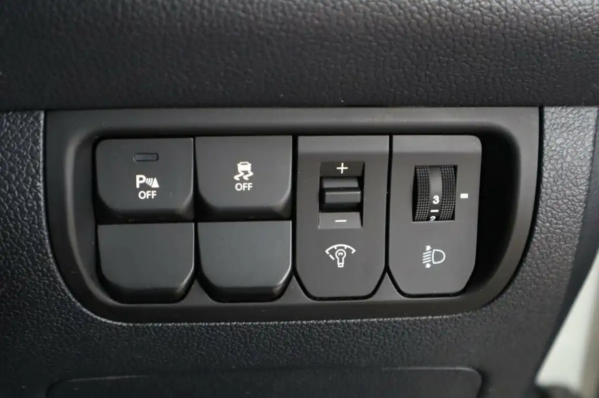 2016-kia-rio-125-sr7-5d-big-23