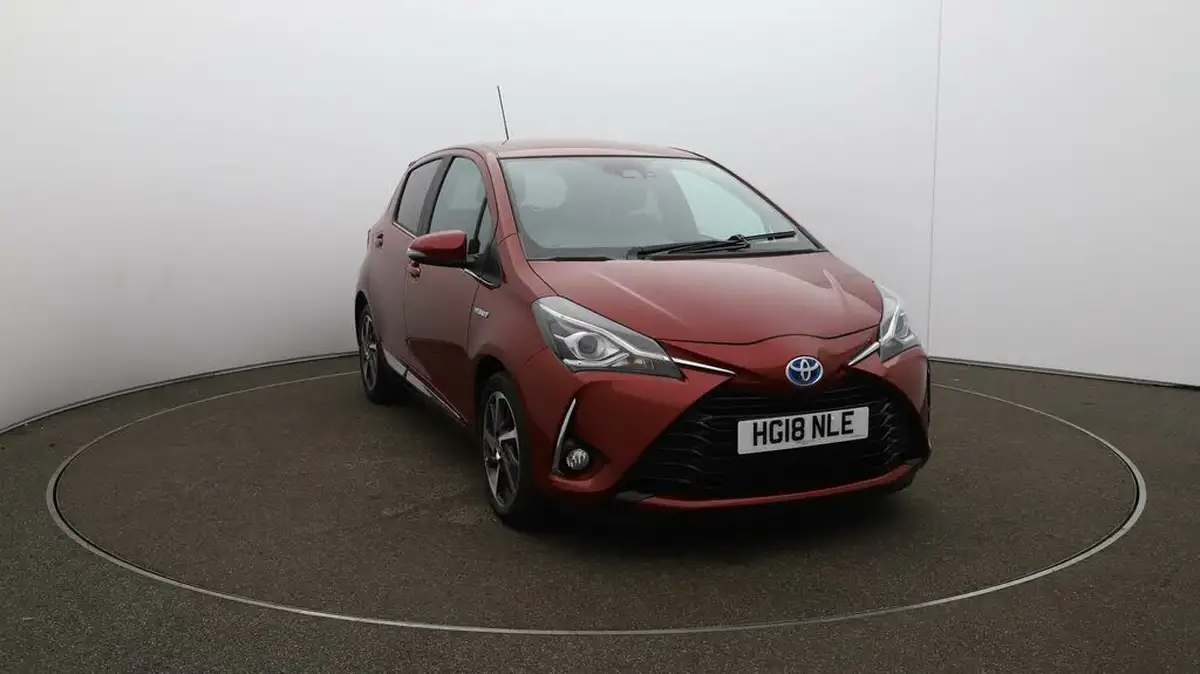 2018-toyota-yaris-15-vvt-i-excel-hybrid-big-42