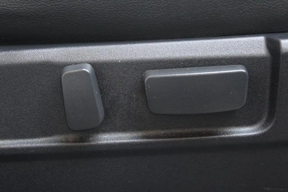 2020-mitsubishi-asx-20-exceed-pl2-big-20