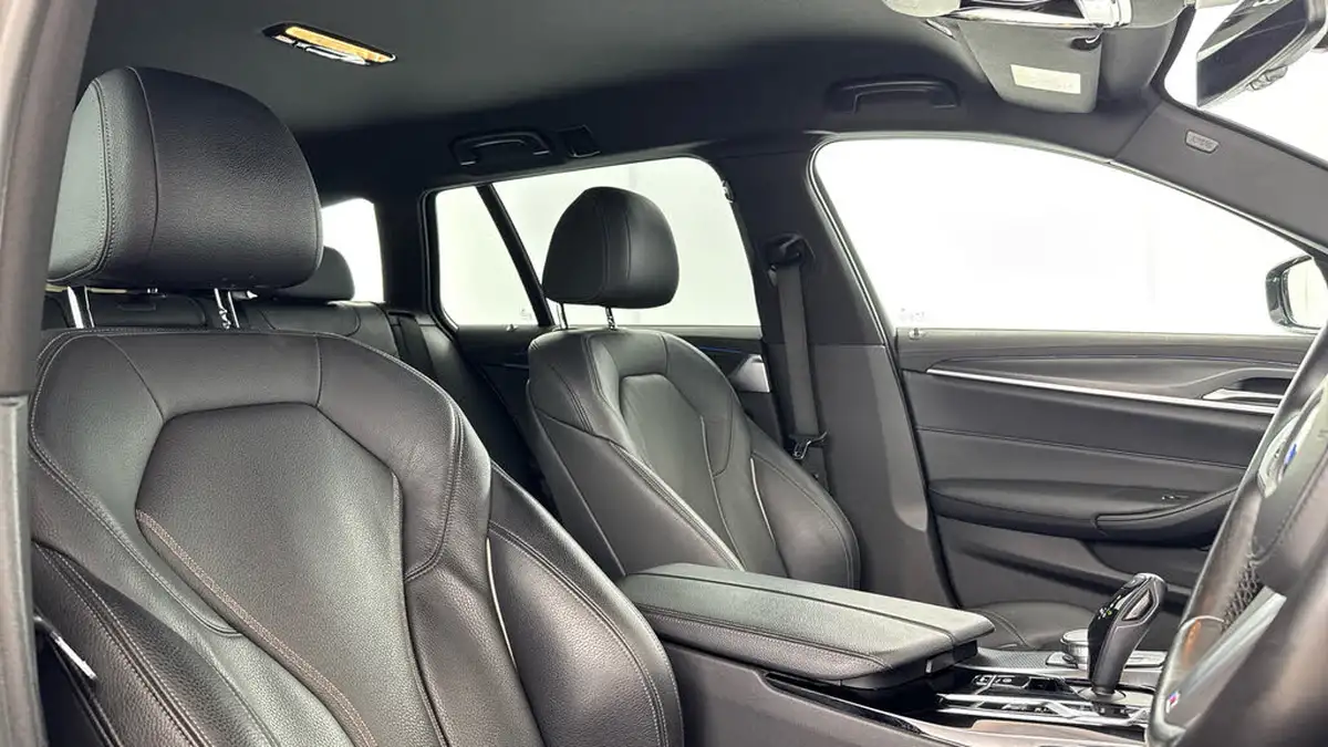 2022-bmw-5-series-20-530e-m-sport-touring-5d-big-26