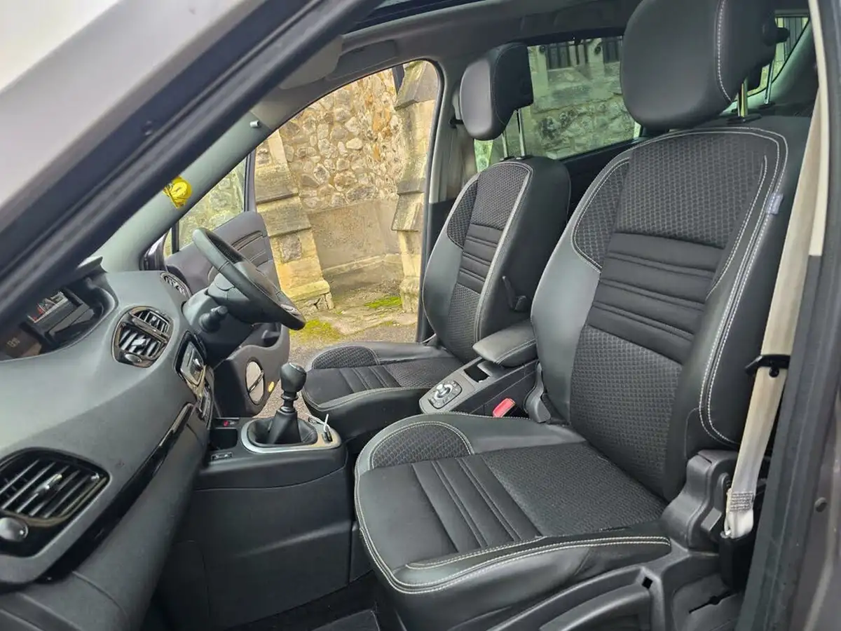 2016-renault-grand-scenic-16dci-dynamique-nav-bose-pack-1598cc-big-46