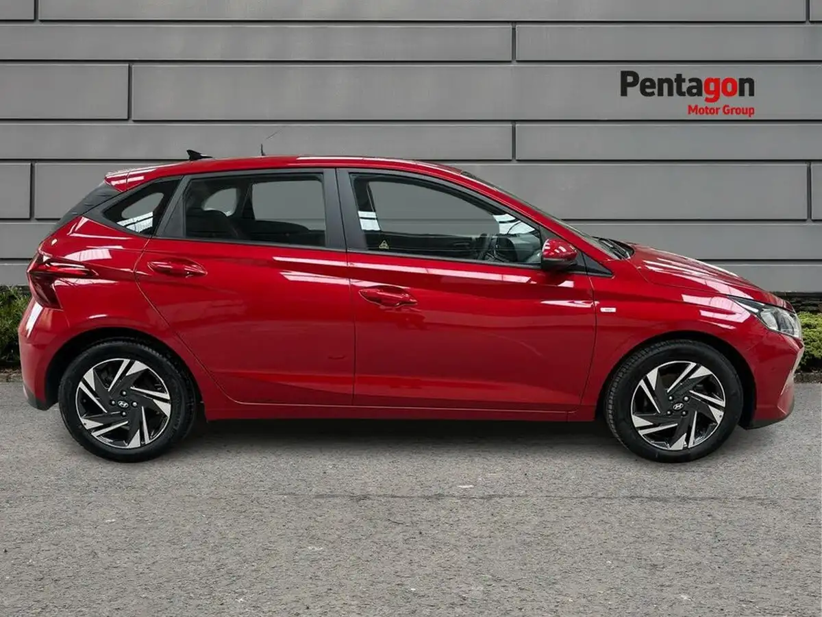 2022-hyundai-i20-10-t-gdi-se-connect-dct-big-13