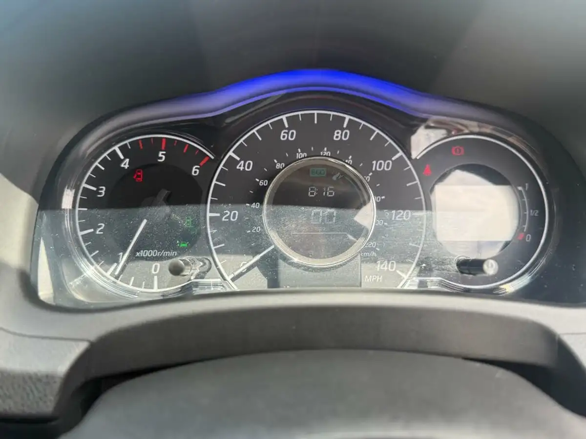 2014-nissan-note-15dci-tekna-style-pack-big-40