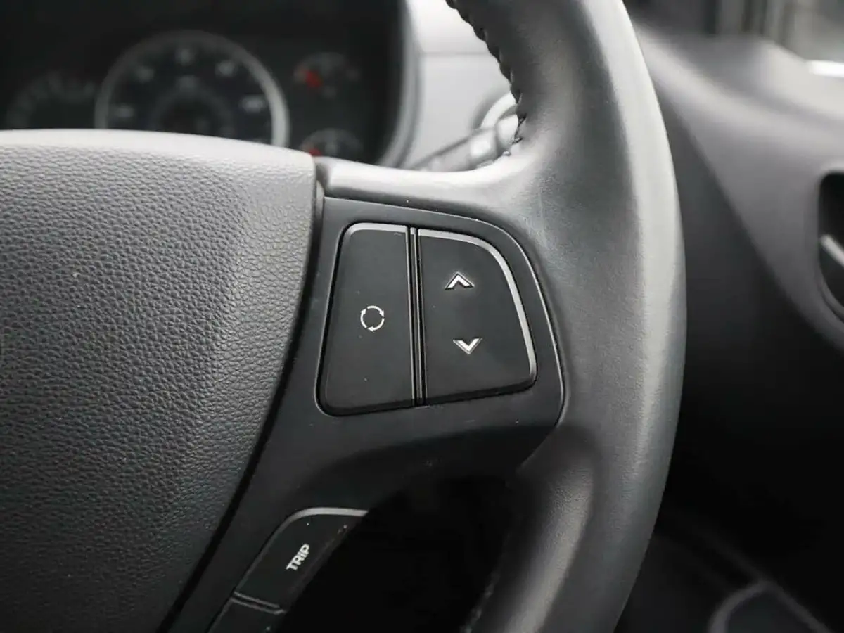 2019-hyundai-i10-12-se-auto-big-32