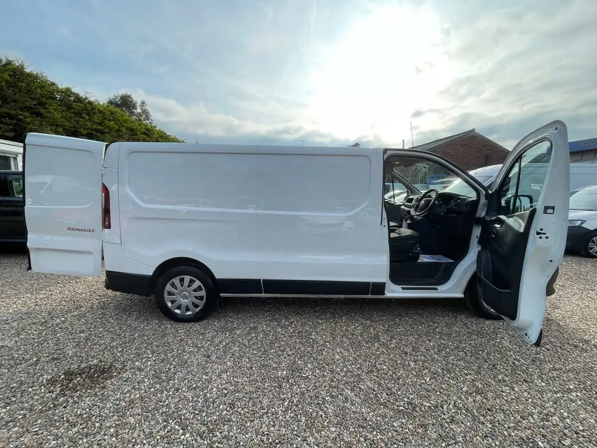2021-renault-trafic-20dci-ll30-energy-120-business-panel-big-26