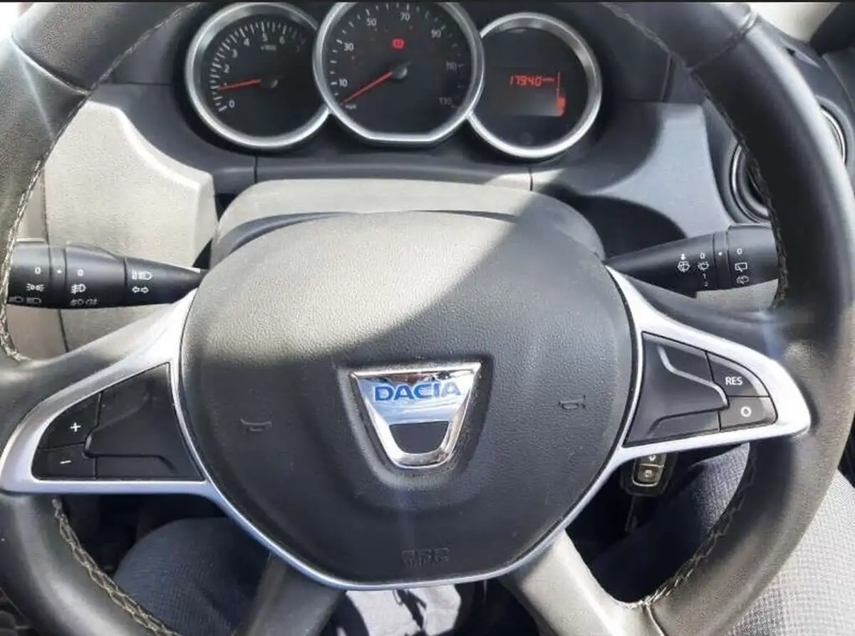 2017-dacia-duster-12-tce-laureate-big-6