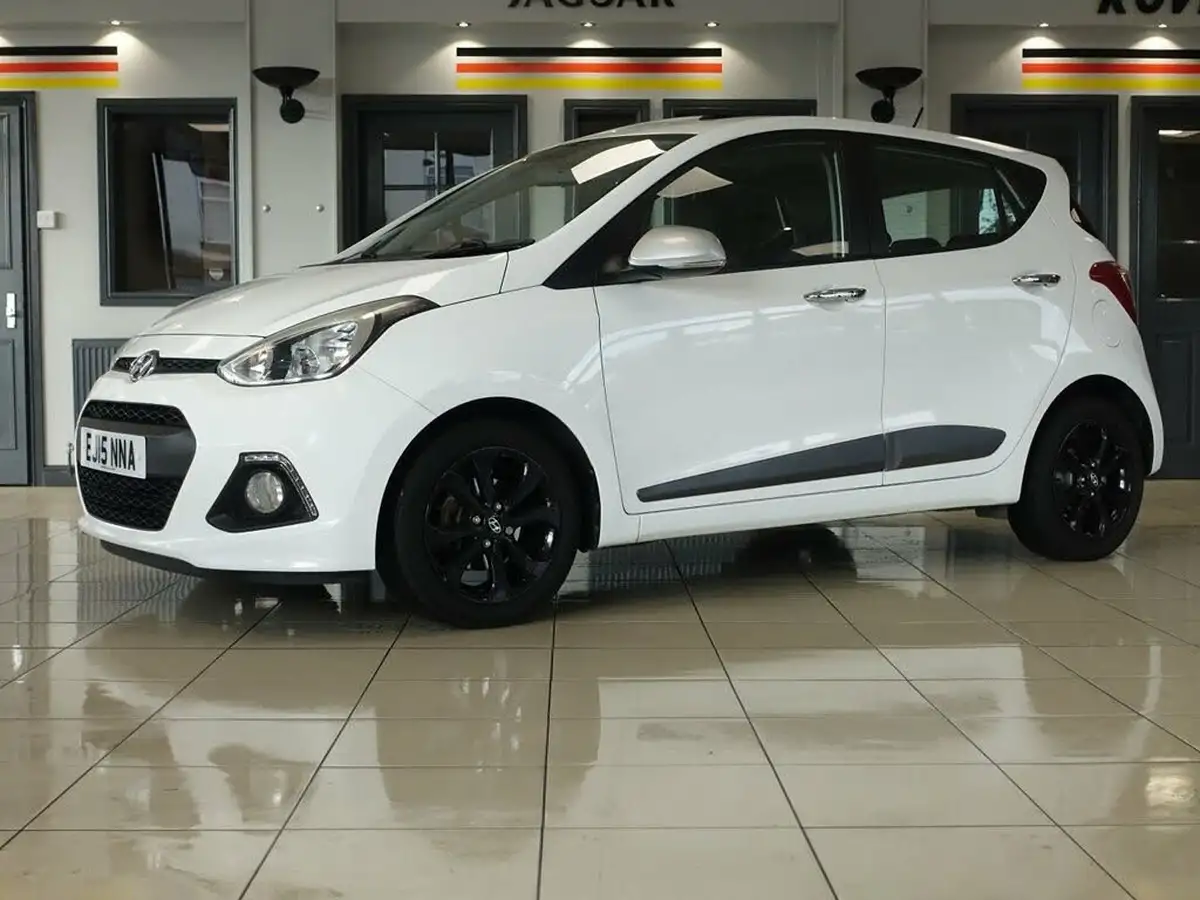 2015-hyundai-i10-12-premium-se-big-11